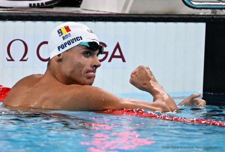 David Popovici, primul in seria lui la 100 metri liber. Calificare in semifinale cu al treilea timp