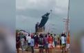 Furie in Venezuela. Protestatarii au daramat o statuie a lui Hugo Chávez