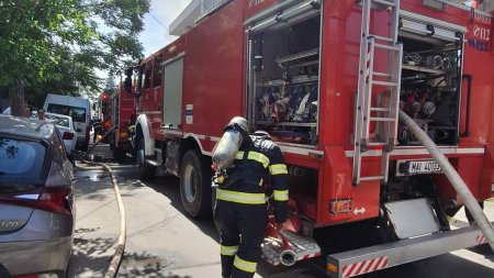 Explozie intr-un bloc din sectorul 3 al Capitalei. Trei persoane au fost transportate la spital