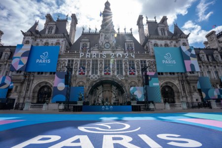 Franceza Beaugrand castiga aurul la triatlon feminin. Felix Duchampt intra si el in concurs