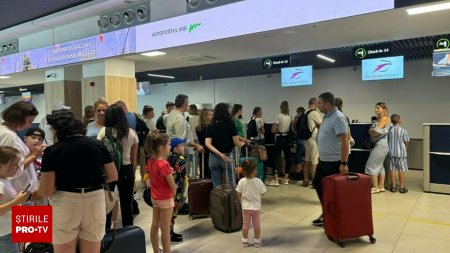 Turisti blocati pe Aeroportul din Iasi de mai bine de 24 de ore, dupa ce zborul catre Sharm El Sheikh a fost amanat