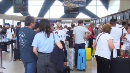 Aterizare fortata pe Otopeni. Un avion care decolase spre Paris s-a intors pe pista din cauza unor probleme tehnice: A fost haos