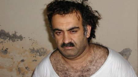 Creierul atentatelor de la 11 septembrie, Khalid Sheikh Mohammed, isi recunoaste vinovatia si scapa de pedeapsa cu moartea