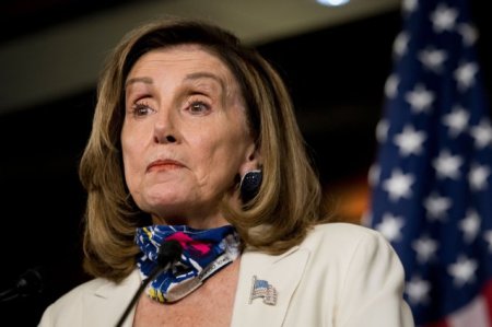 Medicii i-au spus lui Pelosi ca sunt ingrijorati de sanatatea mintala a lui Donald Trump