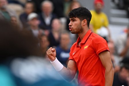 Jocurile Olimpice: Carlos Alcaraz a trecut fara probleme de Felix Auger-Aliassime si e primul finalist la simplu masculin