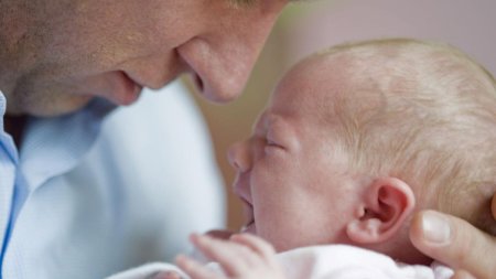 Sindromul alcoolului fetal: De ce tatii trebuie sa aiba grija ce si cat beau