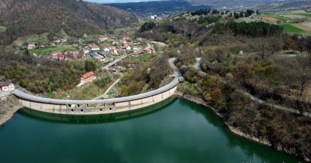 Secretul constructiei unui mare baraj din Romania. A fost ridicat in numai 14 luni, in urma cu 60 de ani VIDEO