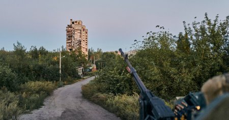 Foc de voie. Momentul dramatic  in care fortele speciale ucrainene resping un asalt rusesc in regiunea Donetk unde trupele lui Putin avanseaza metru cu metru