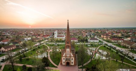 Care este cea mai bogata comuna din Romania. Aici traiesc milionarii, e plin de palate si masini luxoase