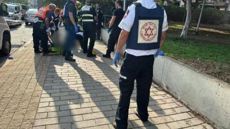 Un palestinian a atacat cu cutitul un grup de persoane in Israel. O femeie a murit si alte trei au fost ranite