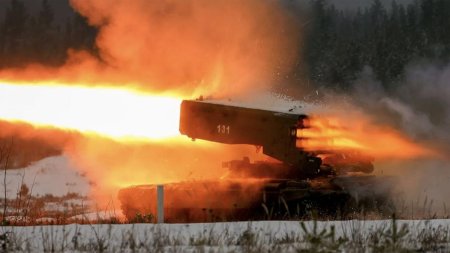 VIDEO. Momentul in care o arma termobarica a rusilor este distrusa de o drona ucraineana