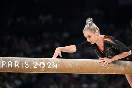 Gimnastica isi ia adio de la Jocurile Olimpice de la Paris » Finala de la barna este in desfasurare cu Sabrina Maneca-Voinea printre participante