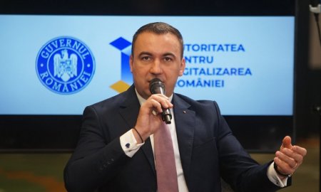 Ministrii Cercetarii si Economiei, vizita la INCAS; Ivan: Am gasit solutii pentru construirea unui prototip de drona