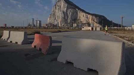 Gibraltar: Misterele ascunse ale orasului subteran din stanca, de la coloanele lui <span style='background:#EDF514'>HERCULE</span>, la spital si bastion militar de importanta strategica inestimabila