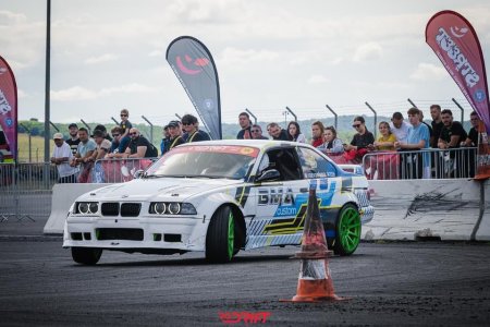 Zeci de tineri au participat la etapa de street din Campionatul National de Drift