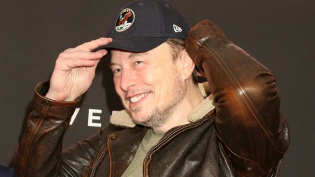 Guvernul britanic il considera deplorabil pe Elon Musk in contextul revoltelor r<span style='background:#EDF514'>ASIAL</span>e