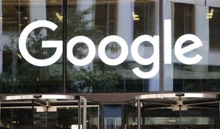 Decizie istorica a justitiei americane: Google este un monopol si a actionat ca un monopol pentru a-si mentine pozitia dominanta de pe piata. Procesul pierdut de Google ar putea remodela industria de motoarelor de cautare online si a dispozitivelor mobile