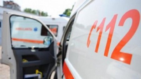 Accident produs de eleva unei scoli de soferi. Instructorul auto a ajuns la spital