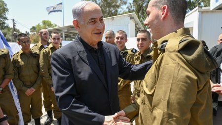 Ne vom lovi <span style='background:#EDF514'>DUSMANII</span>. Netanyahu a vizitat baza IDF si a anuntat ca Israelul este hotarat sa se apere