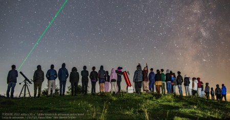 Perseidele, show-ul cosmic al verii. Cand vor lumina stelele cazatoare cerul