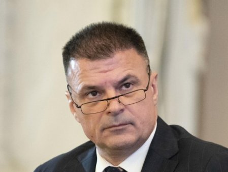 Ce ii cere PNL Prahova lui Ciuca: <span style='background:#EDF514'>MIRCEA ROSCA</span> presedinte in locul lui Dumitrescu, Roberta Anastase la Senat