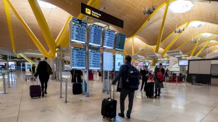 Aeroportul Iasi, singurul din tara care detine un ambulift 100% electric