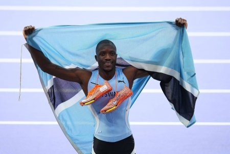 Letsile Tebogo castiga finala de 200 m pe Stade de France, primul aur olimpic din istoria Botswanei! » Americanul Noah Lyles a fost scos in scaun cu rotile dupa proba