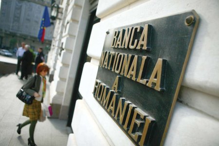 Un broker cu autorizatia retrasa, pe lista furnizorilor BNR