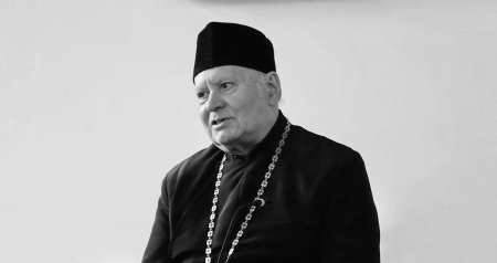 A murit un mare teolog roman. Dumitru Abrudan primise cea mai inalta distinctie pe care o poate acorda Patriarhia Romana