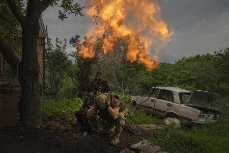 Ofensiva Kievului primeste unda verde din partea Berlinului: Ucraina are dreptul la <span style='background:#EDF514'>AUTOAPARARE</span>