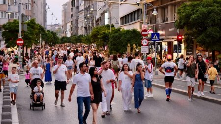 Un nou weekend recreativ la Strazi Deschise, Bucuresti - Promenada Urbana aduce momente de dans, ateliere educative, activitati pentru copii si expozitii de arta