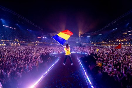 Salvatore Ganacci a purtat un tricou al echipei nationale de fotbal a Romaniei la UNTOLD 2024. 120.000 de fani s-au distrat in a treia zi de festival