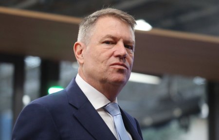 Iohannis a promulgat legea care plafoneaza dobanzile la creditele acordate de IFN-uri