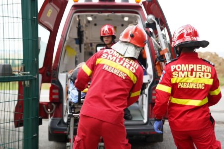 Un baiat de 15 ani din judetul Sibiu s-a electrocutat dupa ce a umblat la panoul electric din pod. A fost <span style='background:#EDF514'>GASIT INCONSTIENT</span>