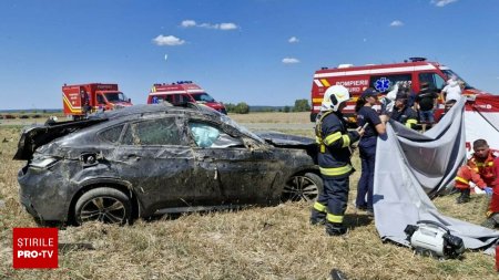 O fetita si doi adulti au murit pe un drum din Bihor. Un alt copil a fost preluat de un elicopter SMURD