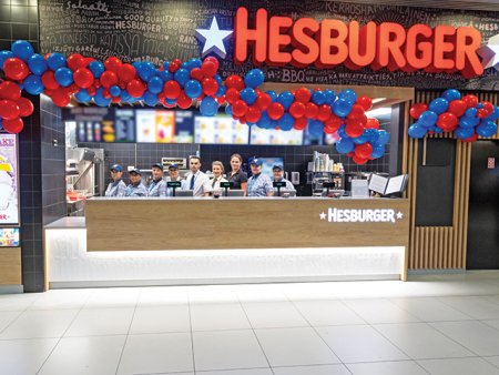 Finlandezii de la Hesburger deschid un restaurant in locul fostului Burger King, in Aeroportul Otopeni