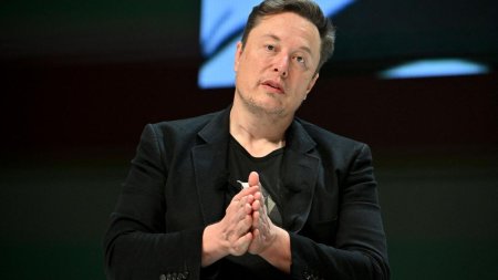 Musk ii intinde prietenului Trump o mana de ajutor, pentru a-si infunda adversara