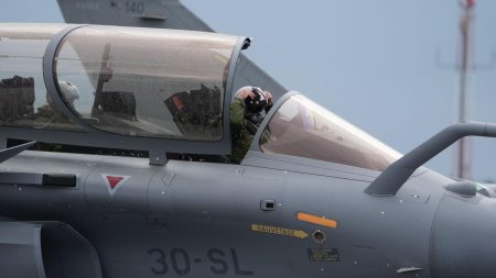 Doua avioane de lupta Rafale, cele mai moderne din dotarea fortelor aeriene franceze, s-au ciocnit. Pilotii au murit