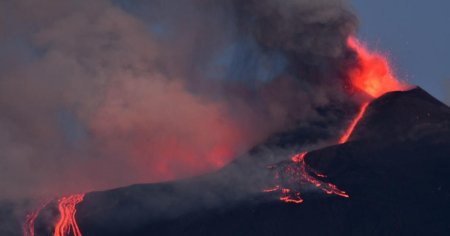 Aeroport inchis in Italia dupa eruptia vulcanului Etna | VIDEO