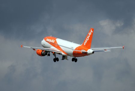 MAE, avertisment pentru romanii care calatoresc in Portugalia: Greva la compania aeriana easyJet