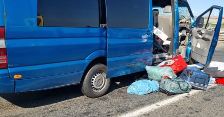 Un autocar si un microbuz s-au ciocnit pe ecluza Cernavoda. A fost activat Planul Rosu de interventie