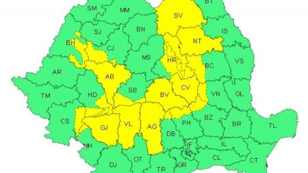 Alerta imediata de ploi torentiale, vijelii si grindina in 20 de judete, pana la ora 21:00