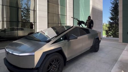 Ramzan Kadirov se lauda ca a primit un <span style='background:#EDF514'>CYBERTRUCK TESLA</span> cadou pentru soldatii sai, de la Elon Musk: Un adevarat animal invulnerabil