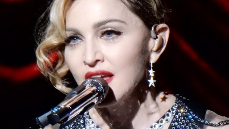 Madonna sprijina financiar un proiect promovat de parcul arheologic Pompei