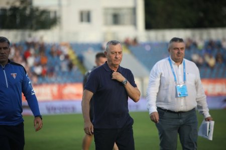 Mircea Rednic, dupa partida <span style='background:#EDF514'>DE LA BOTOSANI</span>: N-ai voie sa pierzi un astfel de meci. Sa stea la rand, la mine asa e, n-am ce sa fac