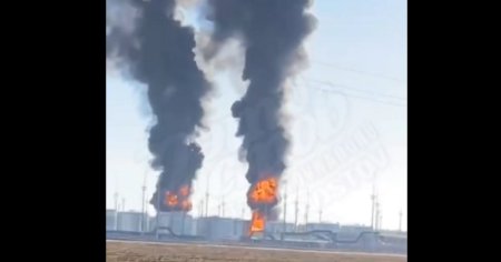 Atac cu drone ucrainene asupra unei instalatii de stocare a petrolului din sudul Rusiei. Incendiu de proportii