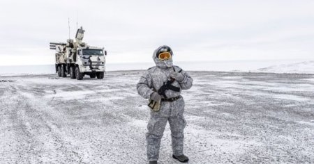 <span style='background:#EDF514'>OCEANUL ARCTIC</span> - locul viitoarei confruntari NATO - Rusia