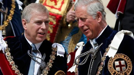 Printul Andrew, la un pas de a fi evacuat de Regele Charles. Monarhul i-a retras echipa de securitate de la resedinta <span style='background:#EDF514'>ROYAL</span> Lodge