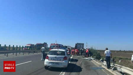 Cum s-a produs tragedia de pe autostrada A4. Noi detalii despre accidentul dintre un TIR si un microbuz