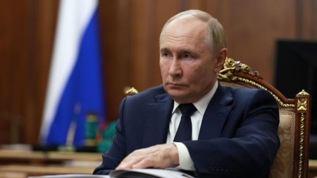 Politico: Cum a ramas Putin din nou paralizat in fata unei crize majore dupa incursiunea ucraineana in Rusia